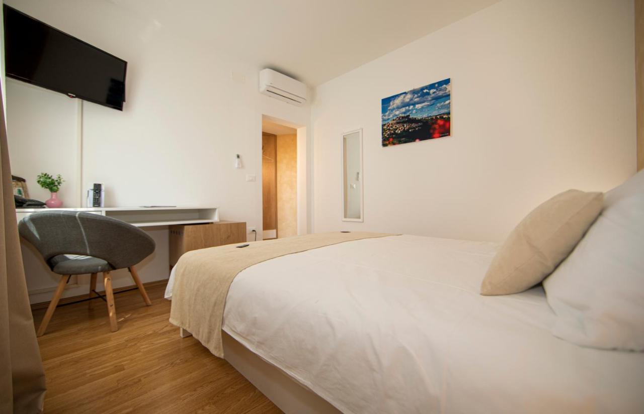 Hotel Natura Vilanija 外观 照片