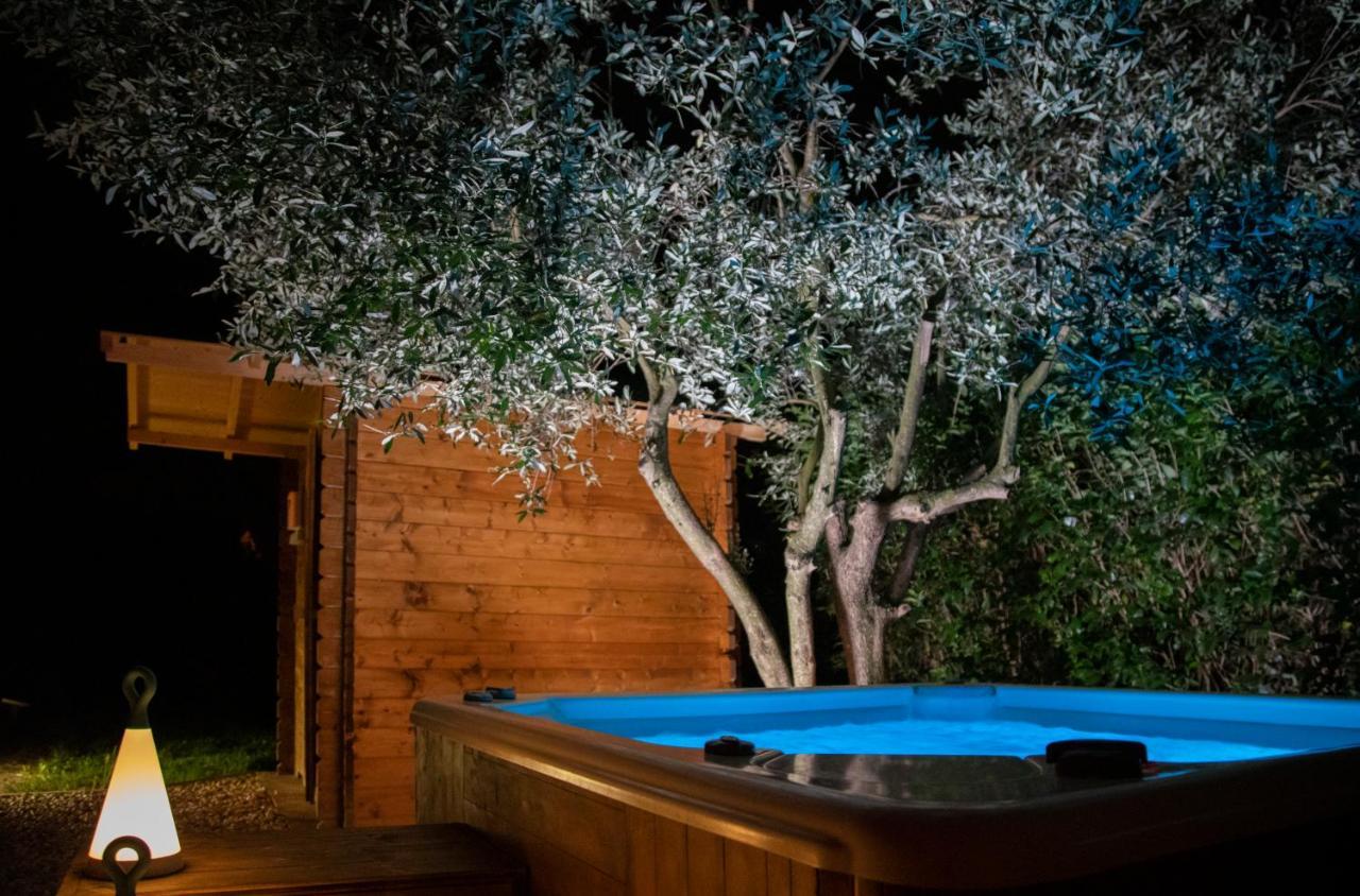 Hotel Natura Vilanija 外观 照片
