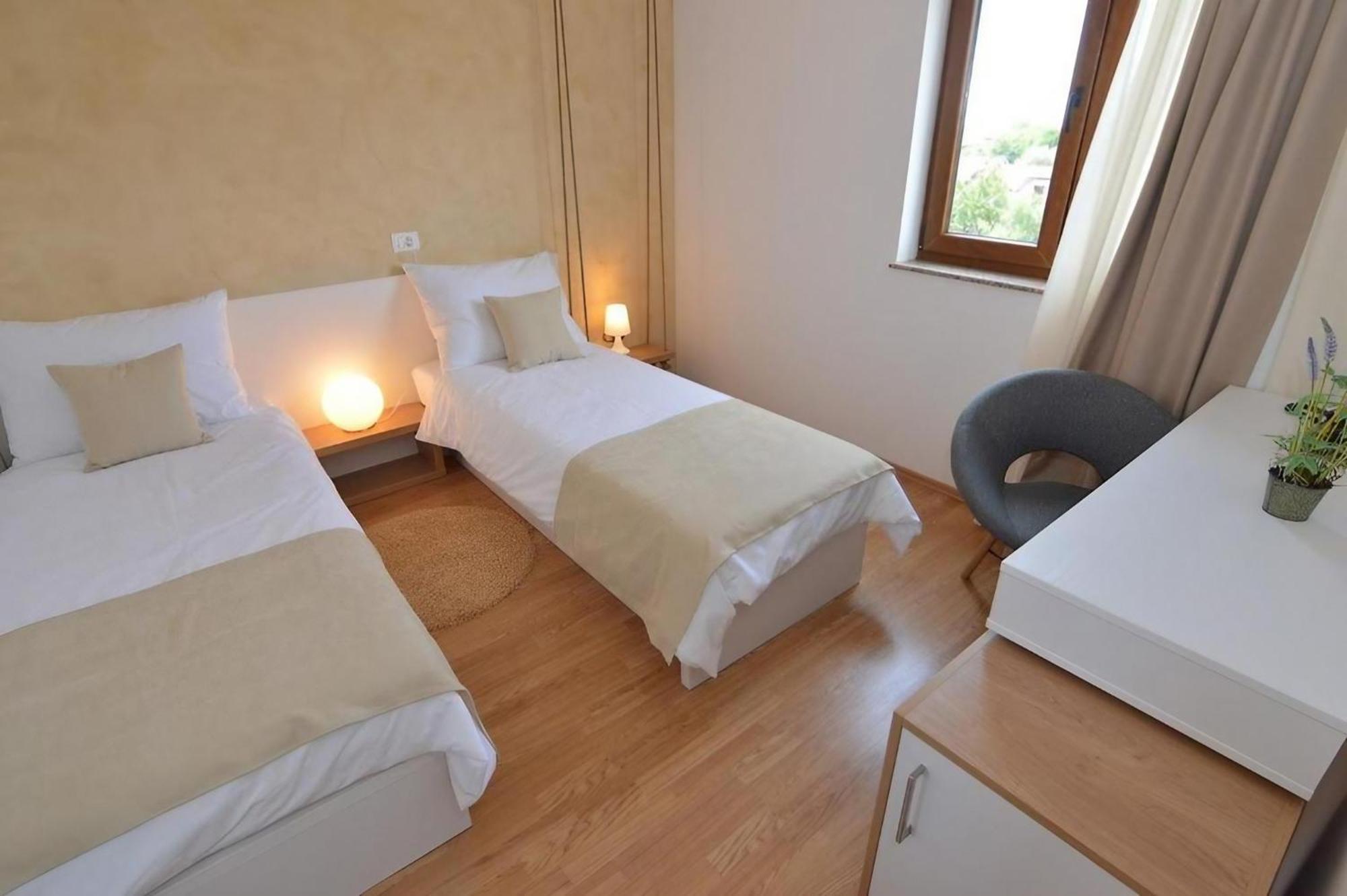 Hotel Natura Vilanija 外观 照片