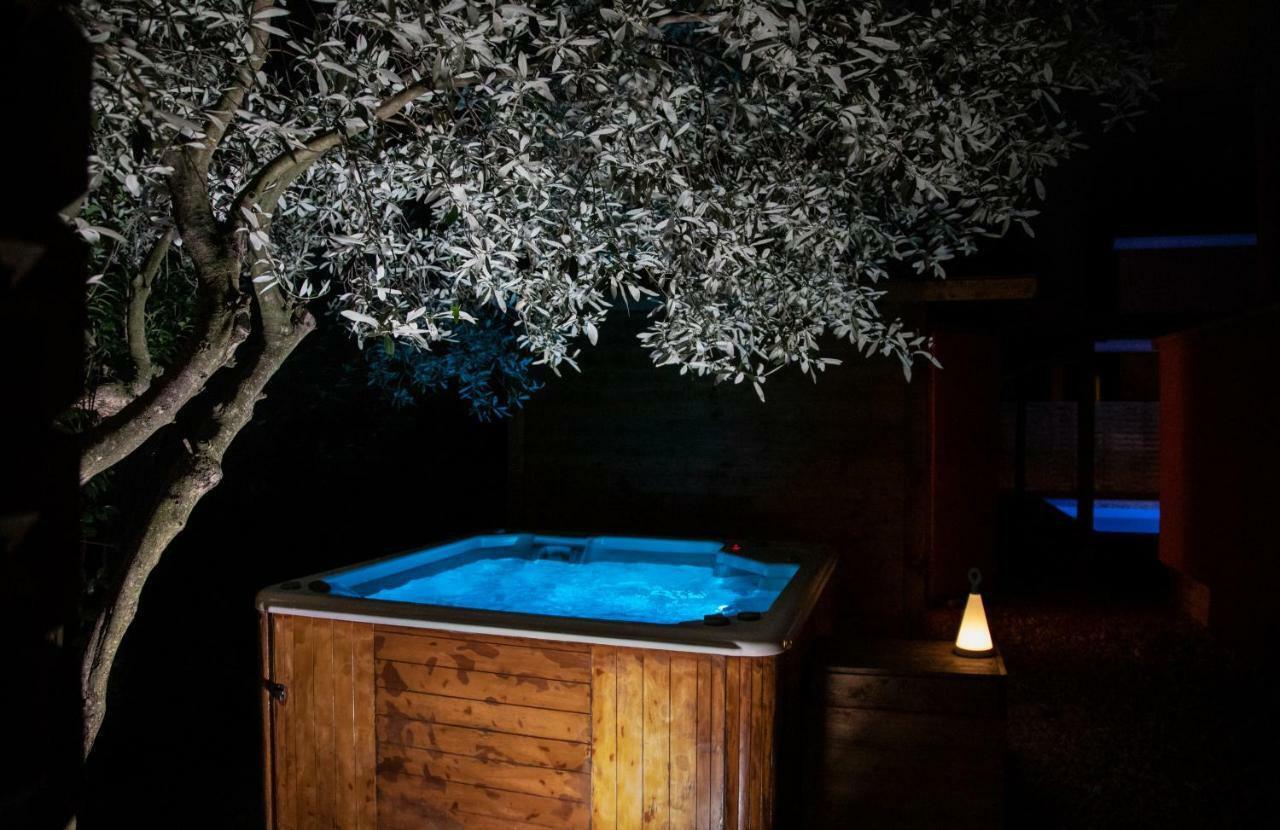 Hotel Natura Vilanija 外观 照片